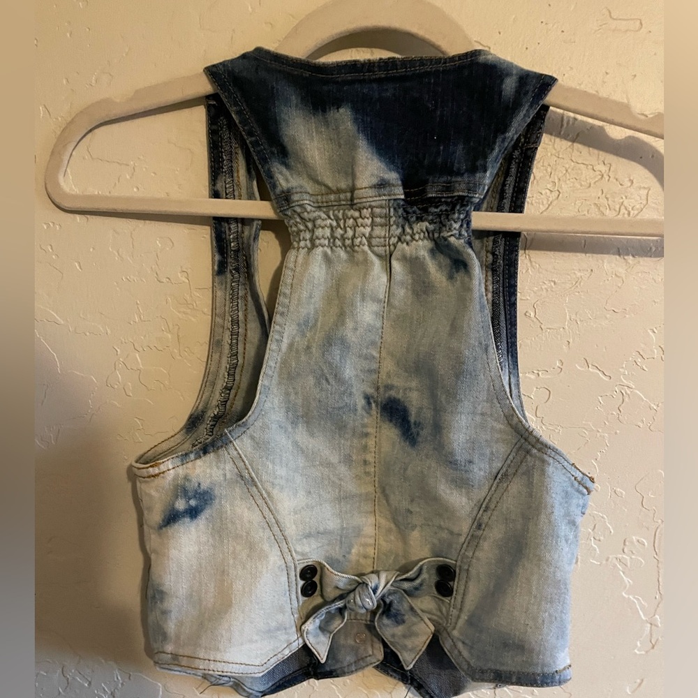 The cutest vest you will ever style